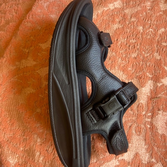 MBT Kisumu Sandals Y2k Size 8 /8.5 - Picture 15 of 15
